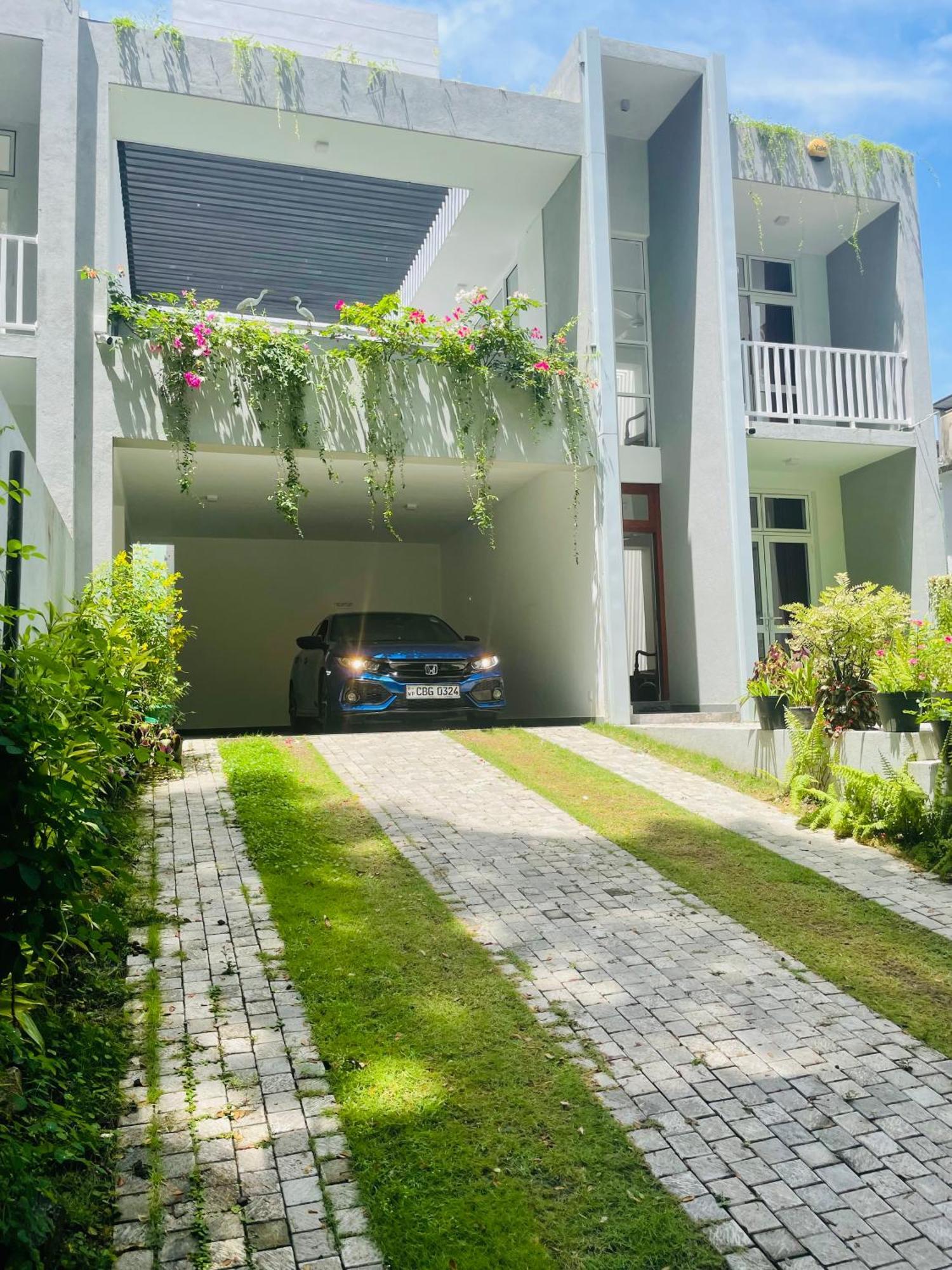 Oesis - Stylish Villa Steps From Historic Galle Fort ภายนอก รูปภาพ